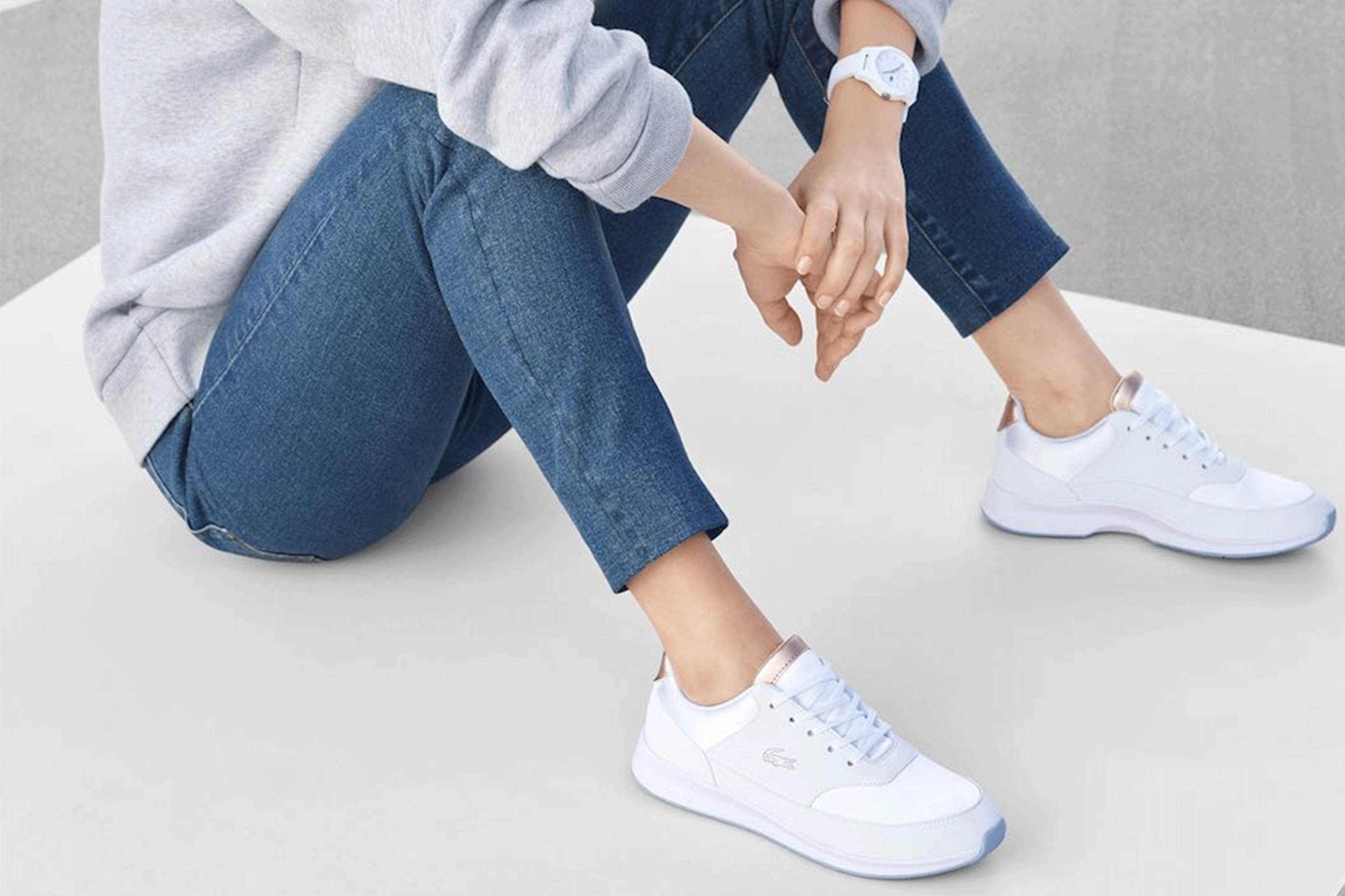 white sneakers 2019 trend